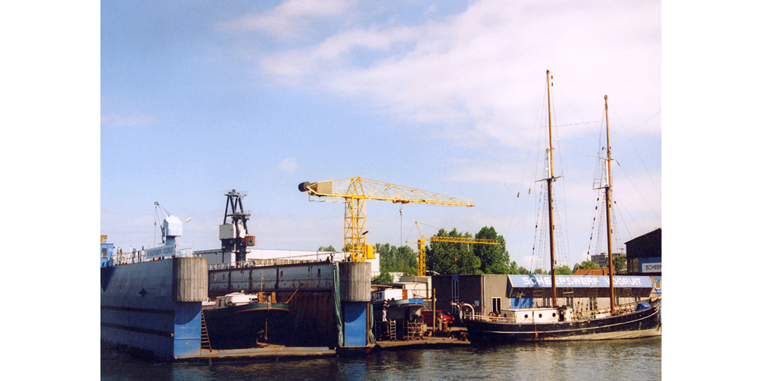 HMS Elfin op de Zaan
